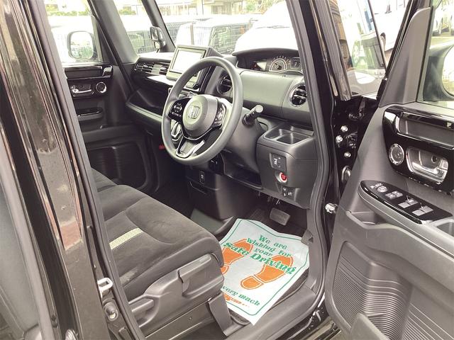 ホンダ N-BOXカスタム 34枚目