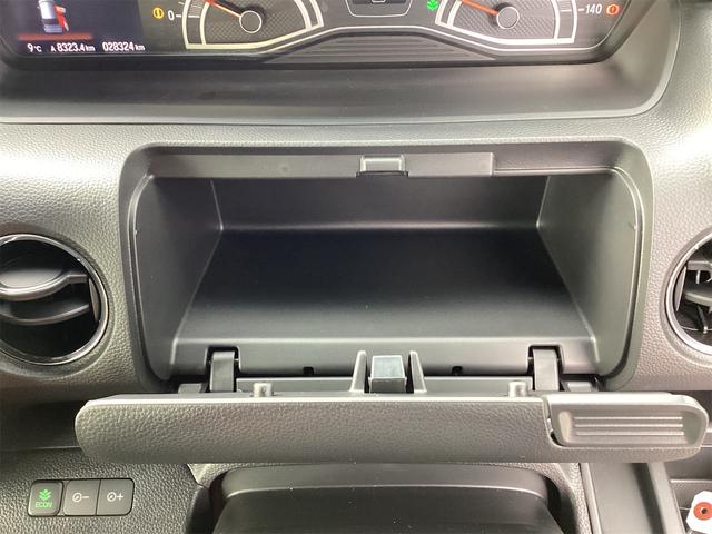ホンダ N-BOXカスタム 36枚目