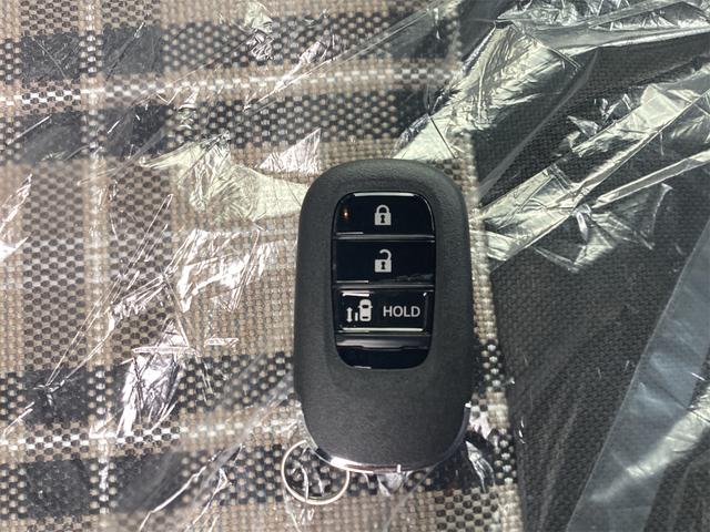 Ｎ－ＢＯＸジョイ ベースグレード　２トーン　バックカメラ　両側スライド・片側電動　クリアランスソナー　オートクルーズコントロール　レーンアシスト　オートライト　スマートキー　アイドリングストップ　電動格納ミラー　シートヒーター　ＣＶＴ　ＥＳＣ（41枚目）