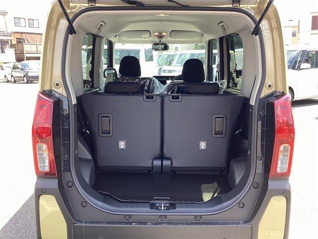 タント ファンクロスターボ　バックカメラ　両側電動スライドドア　クリアランスソナー　衝突被害軽減システム　オートライト　ＬＥＤヘッドランプ　スマートキー　アイドリングストップ　電動格納ミラー　シートヒーター　ベンチシート　ＣＶＴ（20枚目）