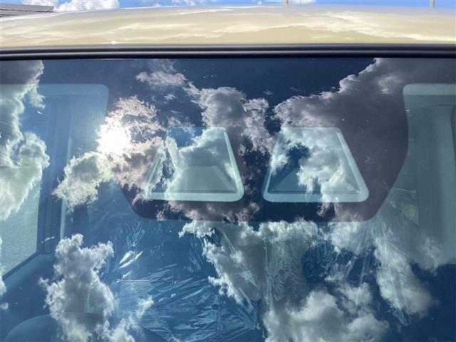 タント ファンクロスターボ　バックカメラ　両側電動スライドドア　クリアランスソナー　衝突被害軽減システム　オートライト　ＬＥＤヘッドランプ　スマートキー　アイドリングストップ　電動格納ミラー　シートヒーター　ベンチシート　ＣＶＴ（24枚目）