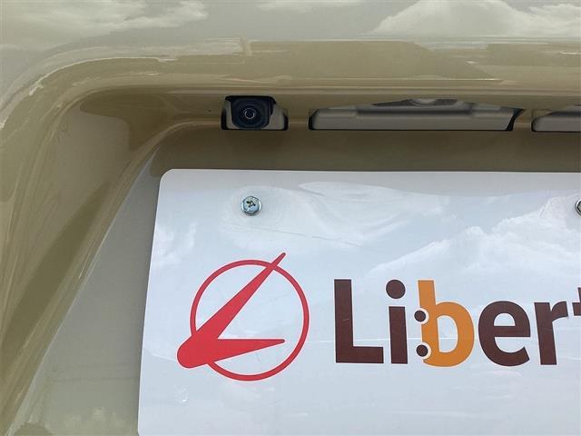 タント ファンクロスターボ　バックカメラ　両側電動スライドドア　クリアランスソナー　衝突被害軽減システム　オートライト　ＬＥＤヘッドランプ　スマートキー　アイドリングストップ　電動格納ミラー　シートヒーター　ベンチシート　ＣＶＴ（32枚目）