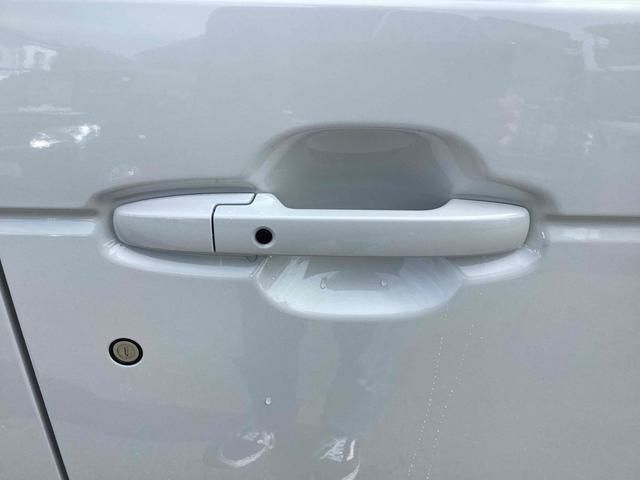 N-BOX ベースグレード バックカメラ 両側スライド・片側電動 クリアランスソナー オートクルーズコントロール レーンアシスト オートライト スマートキー アイドリングストップ 電動格納ミラー シートヒーター ベンチシート(20枚目)