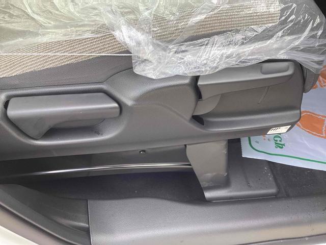 N-BOX ベースグレード バックカメラ 両側スライド・片側電動 クリアランスソナー オートクルーズコントロール レーンアシスト オートライト スマートキー アイドリングストップ 電動格納ミラー シートヒーター ベンチシート(32枚目)