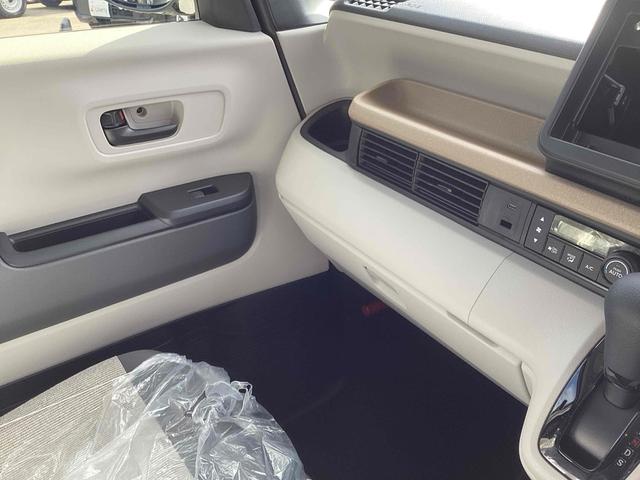 N-BOX ベースグレード バックカメラ 両側スライド・片側電動 クリアランスソナー オートクルーズコントロール レーンアシスト オートライト スマートキー アイドリングストップ 電動格納ミラー シートヒーター ベンチシート(40枚目)