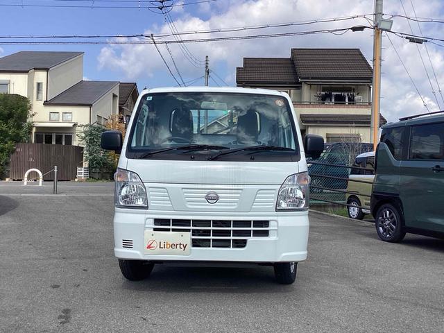 クリッパートラック ＤＸ　軽トラック　ＡＴ　クリアランスソナー　アイドリングストップ　ＥＳＣ　エアコン　パワーウィンドウ　運転席エアバッグ　助手席エアバッグ（7枚目）