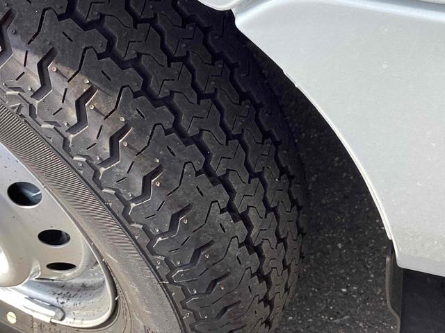 クリッパートラック ＤＸ　軽トラック　ＡＴ　クリアランスソナー　アイドリングストップ　ＥＳＣ　エアコン　パワーウィンドウ　運転席エアバッグ　助手席エアバッグ（16枚目）