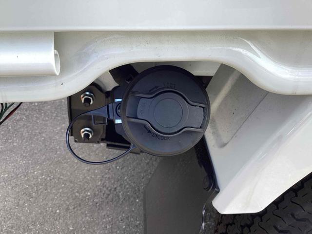 クリッパートラック ＤＸ　軽トラック　ＡＴ　クリアランスソナー　アイドリングストップ　ＥＳＣ　エアコン　パワーウィンドウ　運転席エアバッグ　助手席エアバッグ（19枚目）