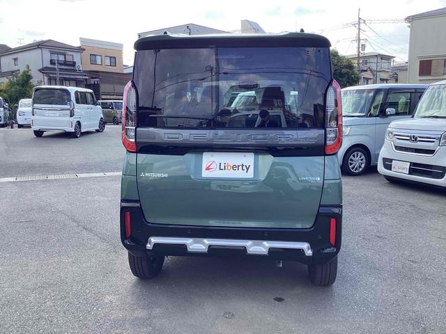 デリカミニ Ｇ　プレミアム　両側電動スライドドア　クリアランスソナー　オートクルーズコントロール　スマートキー　アイドリングストップ　電動格納ミラー　シートヒーター　ベンチシート　ＣＶＴ　ルーフレール　アルミホイール　エアコン（19枚目）