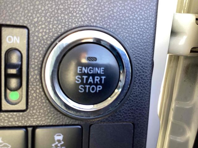 キーを携帯しているだけで、エンジンの始動が可能な装備です。プッシュスタートですのでエンジンの始動もボタンを押すだけです