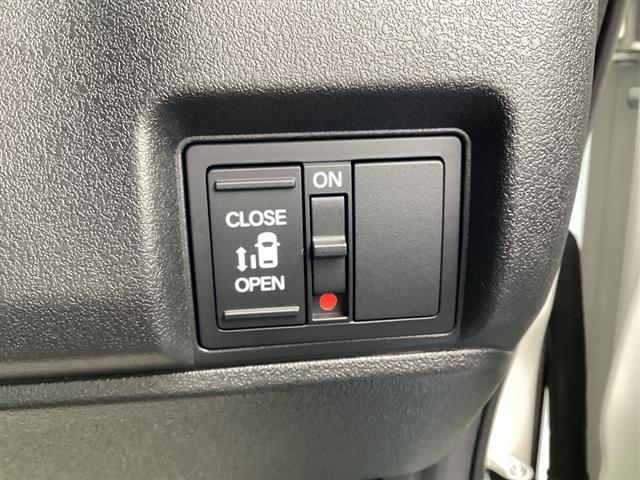 N-BOXカスタム ベースグレード HondaSENSING アダプティブクルーズコントロール 電子パーキング 左パワースライドドア LEDヘッドライト フォグライト スマートキー プッシュスタート アイドリングストップ シートヒーター(7枚目)