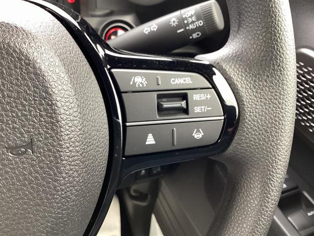 N-BOXカスタム ベースグレード HondaSENSING アダプティブクルーズコントロール 電子パーキング 左パワースライドドア LEDヘッドライト フォグライト スマートキー プッシュスタート アイドリングストップ シートヒーター(11枚目)