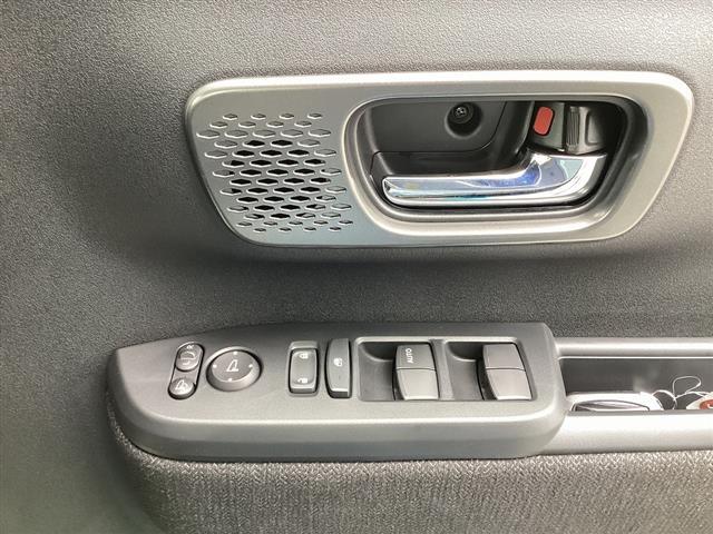 N-BOXカスタム ベースグレード HondaSENSING アダプティブクルーズコントロール 電子パーキング 左パワースライドドア LEDヘッドライト フォグライト スマートキー プッシュスタート アイドリングストップ シートヒーター(12枚目)