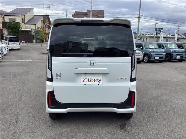 N-BOXカスタム ベースグレード HondaSENSING アダプティブクルーズコントロール 電子パーキング 左パワースライドドア LEDヘッドライト フォグライト スマートキー プッシュスタート アイドリングストップ シートヒーター(20枚目)