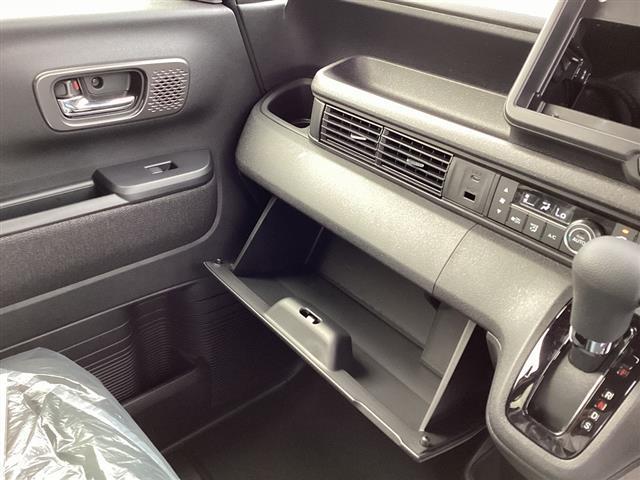 N-BOXカスタム ベースグレード HondaSENSING アダプティブクルーズコントロール 電子パーキング 左パワースライドドア LEDヘッドライト フォグライト スマートキー プッシュスタート アイドリングストップ シートヒーター(51枚目)