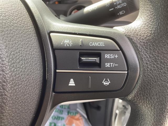 N-BOX ベースグレード HondaSENSING アダプティブクルーズコントロール 電子パーキング LEDヘッドライト スマートキー プッシュスタート アイドリングストップ 片側電動スライドドア 電動格納ドアミラー(10枚目)