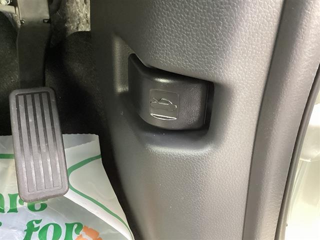 N-BOX ベースグレード HondaSENSING アダプティブクルーズコントロール 電子パーキング LEDヘッドライト スマートキー プッシュスタート アイドリングストップ 片側電動スライドドア 電動格納ドアミラー(44枚目)