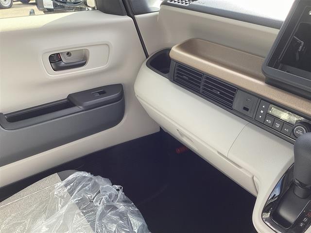 N-BOX ベースグレード HondaSENSING アダプティブクルーズコントロール 電子パーキング LEDヘッドライト スマートキー プッシュスタート アイドリングストップ 片側電動スライドドア 電動格納ドアミラー(60枚目)