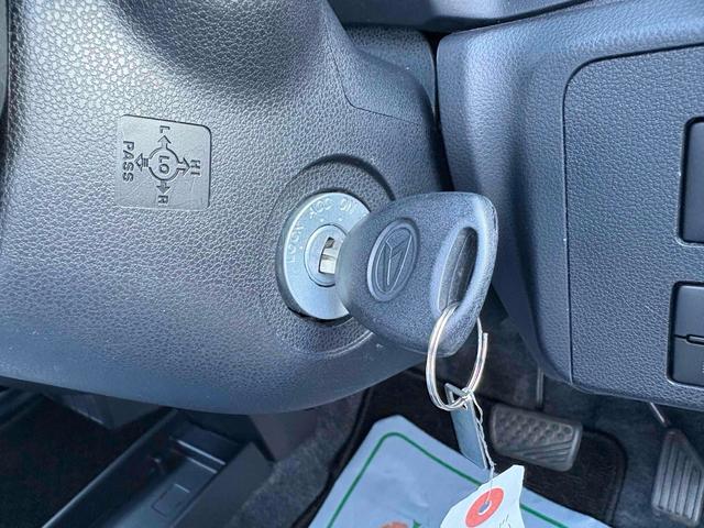 ミライース L SAIII クリアランスソナー 衝突被害軽減システム オートマチックハイビーム キーレスエントリー アイドリングストップ 電動格納ミラー CVT ESC CD エアコン パワーウィンドウ(23枚目)