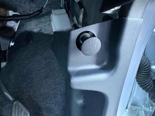 ミライース L SAIII クリアランスソナー 衝突被害軽減システム オートマチックハイビーム キーレスエントリー アイドリングストップ 電動格納ミラー CVT ESC CD エアコン パワーウィンドウ(25枚目)