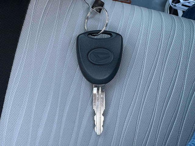 ミライース L SAIII クリアランスソナー 衝突被害軽減システム オートマチックハイビーム キーレスエントリー アイドリングストップ 電動格納ミラー CVT ESC CD エアコン パワーウィンドウ(41枚目)