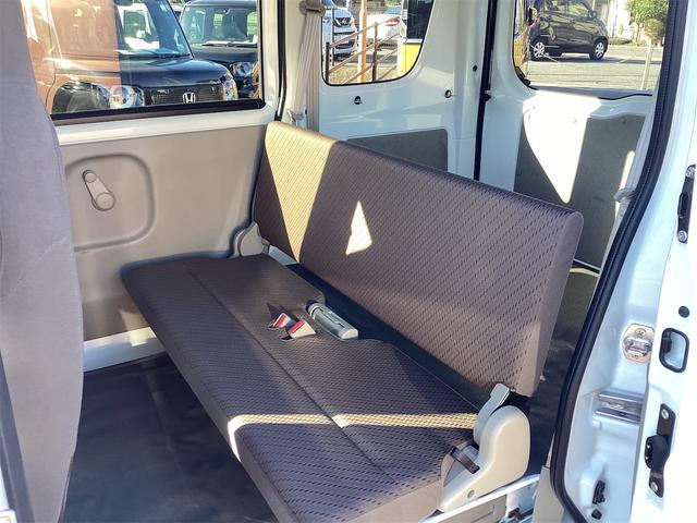 エブリイ ＰＣ　ＡＴ　両側スライドドア　キーレスエントリー　電動格納ミラー　オートライト　ＥＳＣ　エアコン　パワーウィンドウ　運転席エアバッグ　助手席エアバッグ　ＣＤ（27枚目）