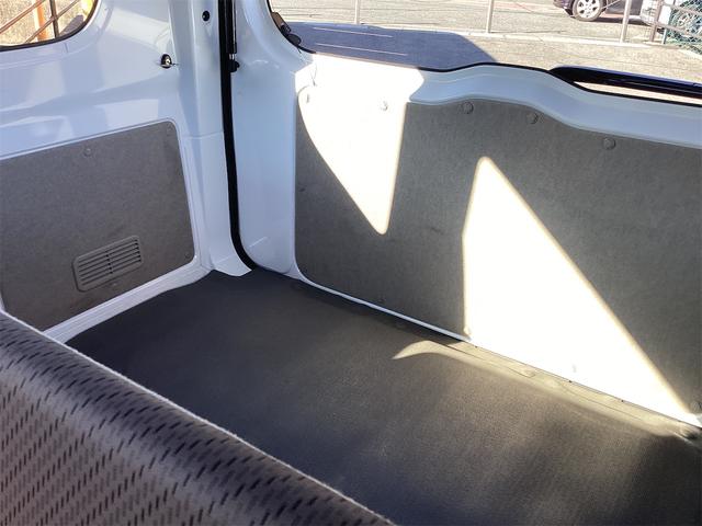 エブリイ ＰＣ　ＡＴ　両側スライドドア　キーレスエントリー　電動格納ミラー　オートライト　ＥＳＣ　エアコン　パワーウィンドウ　運転席エアバッグ　助手席エアバッグ　ＣＤ（28枚目）