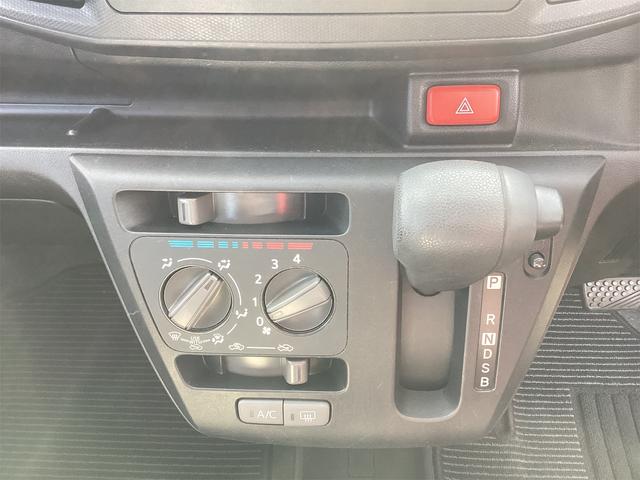 ミライース Ｌ　ＳＡＩＩＩ　クリアランスソナー　衝突被害軽減システム　オートマチックハイビーム　アイドリングストップ　ＣＶＴ　ＡＢＳ　ＥＳＣ　ＣＤ　ミュージックプレイヤー接続可　エアコン　パワーステアリング　パワーウィンドウ（9枚目）