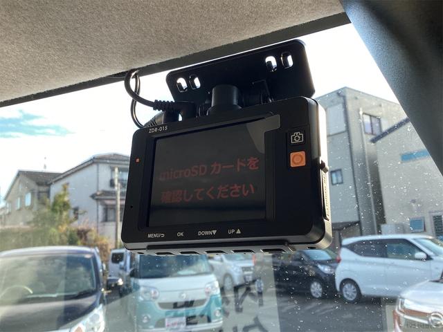 ムーヴキャンバス Ｇメイクアップリミテッド　ＳＡＩＩＩ　ＥＴＣ　全周囲カメラ　両側電動スライドドア　ナビ　ＴＶ　クリアランスソナー　衝突被害軽減システム　オートマチックハイビーム　オートライト　スマートキー　アイドリングストップ（12枚目）