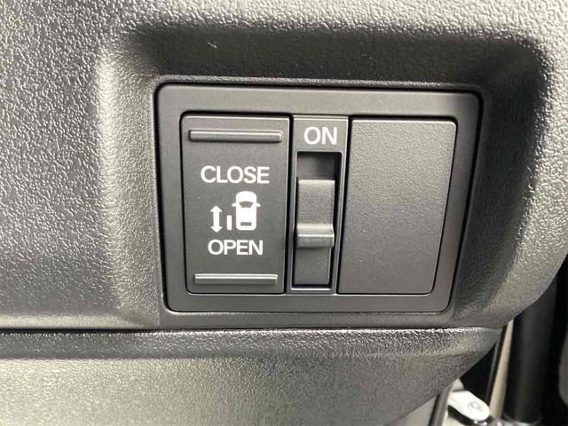 Ｎ－ＢＯＸカスタム ベースグレード　バックカメラ　両側スライド・片側電動　クリアランスソナー　レーンアシスト　オートライト　スマートキー　アイドリングストップ　電動格納ミラー　シートヒーター　ＣＶＴ　ＥＳＣ　チップアップシート（20枚目）