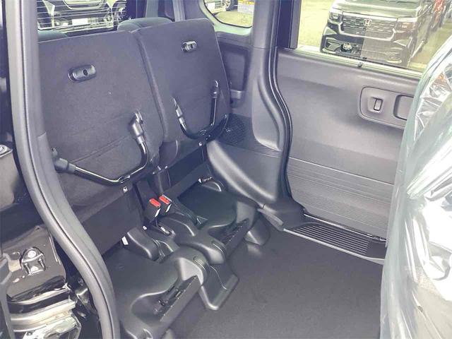 Ｎ－ＢＯＸカスタム ベースグレード　バックカメラ　両側スライド・片側電動　クリアランスソナー　レーンアシスト　オートライト　スマートキー　アイドリングストップ　電動格納ミラー　シートヒーター　ＣＶＴ　ＥＳＣ　チップアップシート（38枚目）