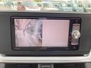 TV付きの車となっております。ドライブの合間の休憩中に気になる番組を見ることができます。