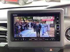 ＴＶ付きの車となっております。ドライブの合間の休憩中に気になる番組を見ることができます。 2