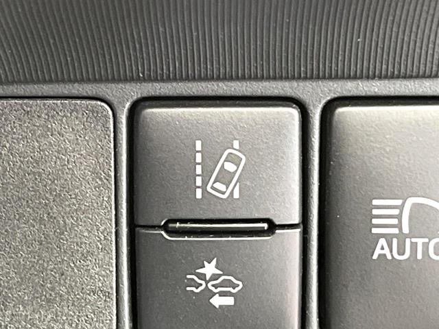 Sスタイルブラック セーフティセンス SDナビ オートハイビーム スマートキー クリアランスソナー 禁煙車 オートライト アームレスト 先行車発進告知 ワンオーナー(34枚目)