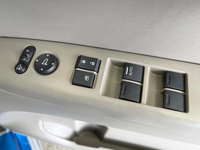 C 純正SDナビ スマートキー 禁煙車 オートエアコン 横滑り防止装置 電動格納ミラー イモビライザー ヘッドライトレベライザー Bluetooth ドラレコ ETC プライバシーガラス(7枚目)