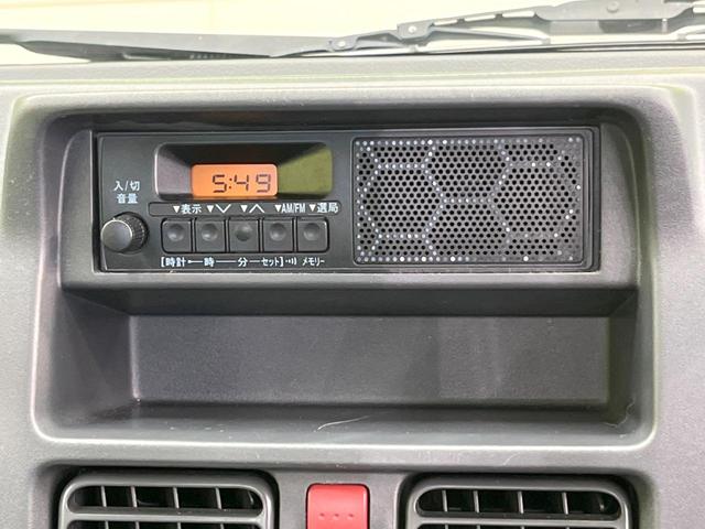 キャリイトラック ＫＣ　４ＷＤ　エアコン　オーディオ　パワーステアリング　助手席エアバッグ　横滑り防止装置　ヘッドライトレベライザー（5枚目）