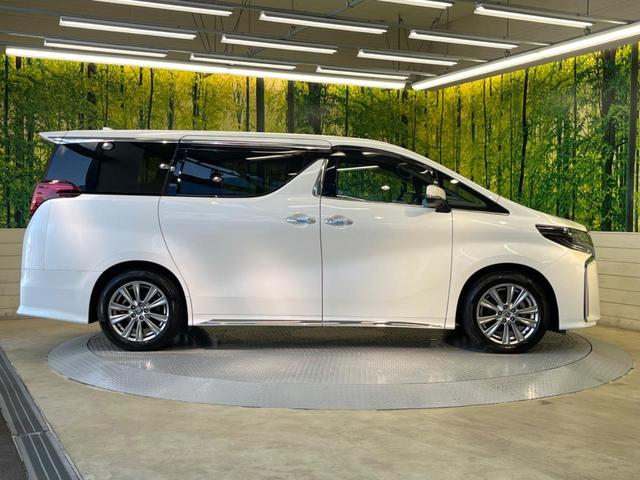 アルファード ２．５Ｓ　タイプゴールド　特別仕様車　ツインムーンルーフ　セーフティセンス　両側電動ドア　電動バックドア　シーケンシャルランプ　３眼ＬＥＤヘッド　アクセサリーコンセント　フルオートエアコン　革巻きステアリング　ＥＴＣ（35枚目）