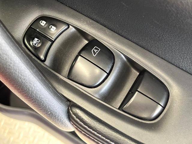エクストレイル モード・プレミアハイブリッドエマージェンシブレーキＰ　４ＷＤ　純正ナビ　全周囲カメラ　フルセグ　電動リアゲート　衝突被害軽減　クリアランスソナー　クルーズコントロール　オーテック１８インチＡＷ　シートヒーター　ダウンヒルアシスト　スマートキー　ＥＴＣ（53枚目）
