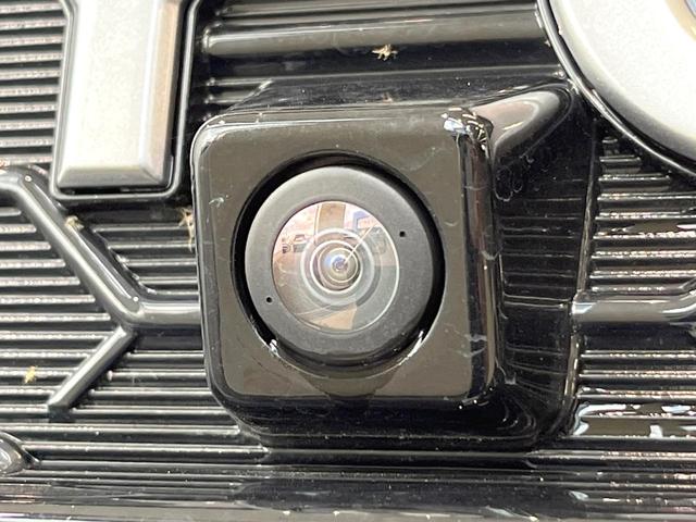 ハイラックス Ｚ　ＧＲスポーツ　セーフティセンス　純正８型ナビ　全周囲カメラ　レーダークルーズ　パワーシート　アルミペダル　リアデフロック　ＬＥＤヘッド＆フォグ　オートライト　純正１８インチアルミ　オートエアコン　スマートキー（21枚目）