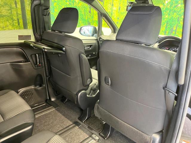 ヴォクシー ＺＳ　煌ＩＩ　９型ナビ　フルゼグ　バックカメラ　両側電動ドア　衝突被害軽減　クルーズコントロール　クリアランスソナー　オートハイビーム　ＬＥＤヘッド＆フロントフォグ　車線逸脱警報　純正１６インチＡＷ　ＥＴＣ（64枚目）