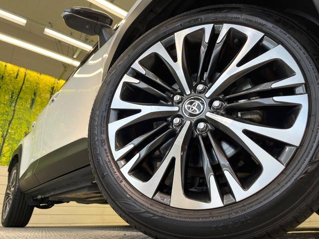 ヤリスクロス ハイブリッドＺ　セーフティセンス　純正８型ナビ　全周囲カメラ　フルセグ　レーダークルーズ　パワーシート　シートヒーター　２トーンカラー　ＬＥＤヘッド　オートハイビーム　オートエアコン　純正１８インチアルミ（13枚目）
