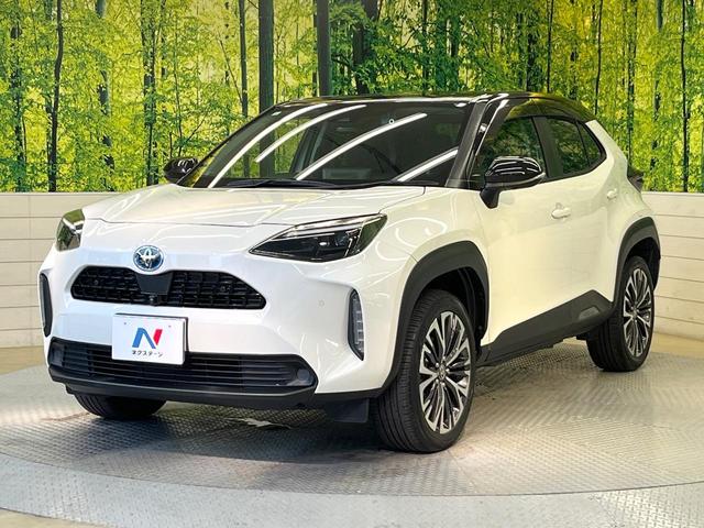 ヤリスクロス ハイブリッドＺ　セーフティセンス　純正８型ナビ　全周囲カメラ　フルセグ　レーダークルーズ　パワーシート　シートヒーター　２トーンカラー　ＬＥＤヘッド　オートハイビーム　オートエアコン　純正１８インチアルミ（23枚目）