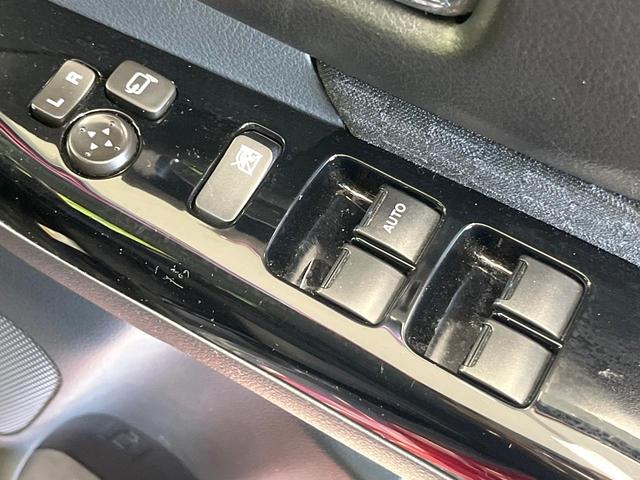 スペーシアカスタム ＴＳ　レーダーブレーキサポート　純正ナビ　バックカメラ　両側電動ドア　ＨＩＤヘッド　オートライト　オートエアコン　純正１５インチアルミ　スマートキー　電動格納ミラー　ＥＴＣ　ドラレコ（50枚目）