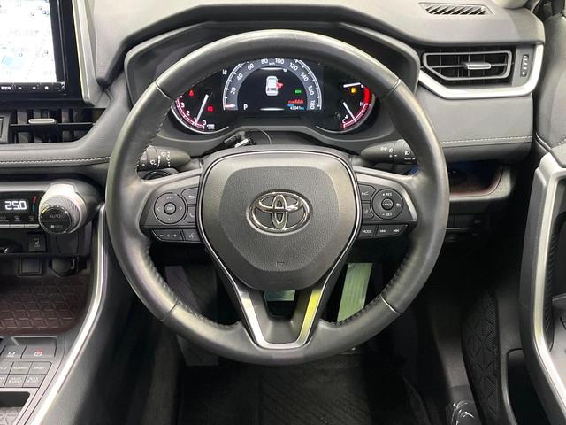 ＲＡＶ４ Ｇ　セーフティセンス　ＢＩＧ－Ｘ９型ナビ　バックカメラ　フルセグ　レーダークルーズ　電動リアゲート　パワーシート　シートヒーター　ステアリングヒーター　ブラインドスポットモニター　純正１８インチアルミ（11枚目）