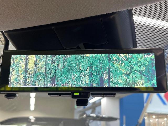 ノート オーテック　エマージェンシーブレーキ　全周囲カメラ　純正９型ナビ　インテリジェントルームミラー　ステアリングヒーター　ブラインドスポットモニター　ハーフレザーシート　ドラレコ　禁煙車　ＥＴＣ（6枚目）