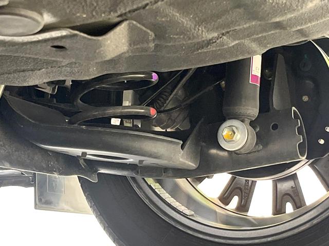 ノート オーテック　エマージェンシーブレーキ　全周囲カメラ　純正９型ナビ　インテリジェントルームミラー　ステアリングヒーター　ブラインドスポットモニター　ハーフレザーシート　ドラレコ　禁煙車　ＥＴＣ（21枚目）