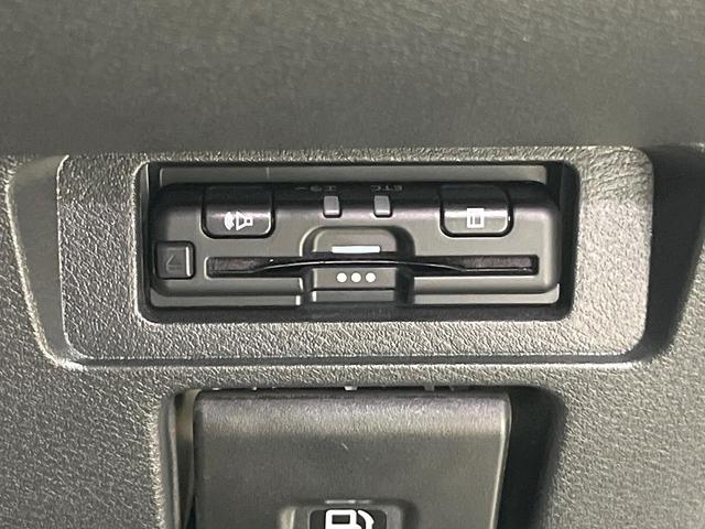 ノート オーテック　エマージェンシーブレーキ　全周囲カメラ　純正９型ナビ　インテリジェントルームミラー　ステアリングヒーター　ブラインドスポットモニター　ハーフレザーシート　ドラレコ　禁煙車　ＥＴＣ（58枚目）