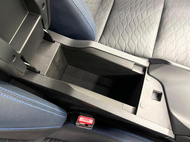 ノート オーテック　エマージェンシーブレーキ　全周囲カメラ　純正９型ナビ　インテリジェントルームミラー　ステアリングヒーター　ブラインドスポットモニター　ハーフレザーシート　ドラレコ　禁煙車　ＥＴＣ（64枚目）