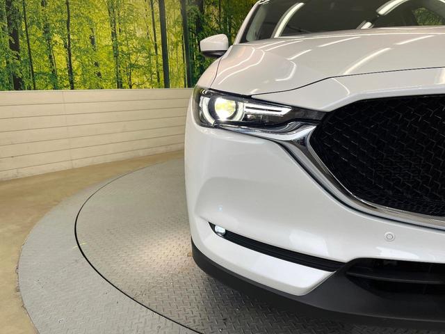 ＣＸ－５ ２５Ｓ　Ｌパッケージ　マツダコネクトナビ　バックカメラ　レーダークルーズ　ブラインドスポットモニター　ＢＯＳＥサウンド　パワーシート　シートヒーター　電動リアゲート　ＬＥＤヘッド　オートライト　オートエアコン　スマートキー（24枚目）