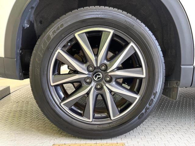 ＣＸ－５ ２５Ｓ　Ｌパッケージ　マツダコネクトナビ　バックカメラ　レーダークルーズ　ブラインドスポットモニター　ＢＯＳＥサウンド　パワーシート　シートヒーター　電動リアゲート　ＬＥＤヘッド　オートライト　オートエアコン　スマートキー（28枚目）